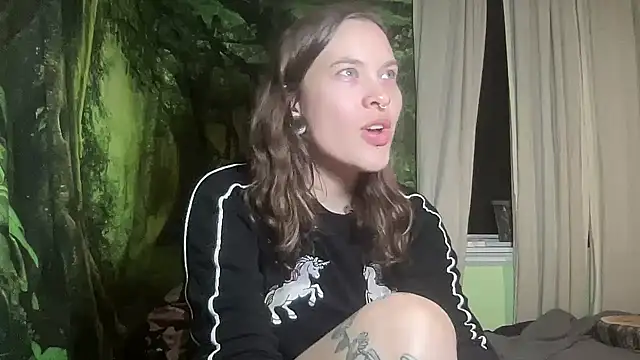 mo0ngoddess - Mo0ngoddess's free webcam - UK Sex Cams