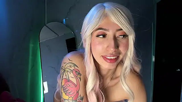 LilithCooperr_ webcam