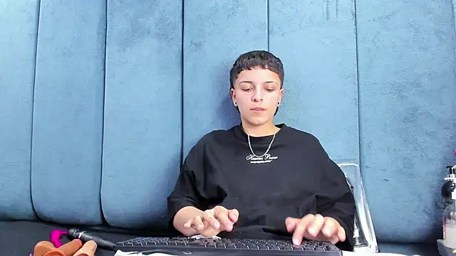 Megan_Thompson_ webcam