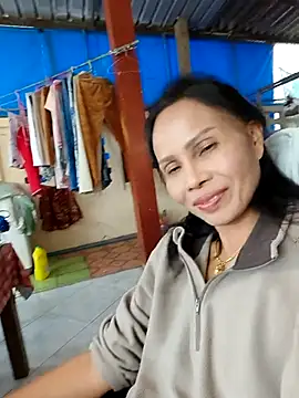 mama_eva_1 (F mature) - Doggy style ass play