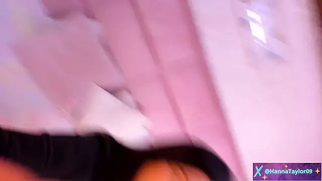 HannaTaylor webcam