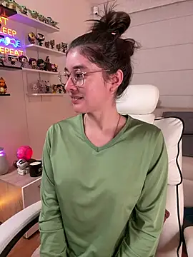 sharon_07 (F young) - Make my pussy creamy and wet