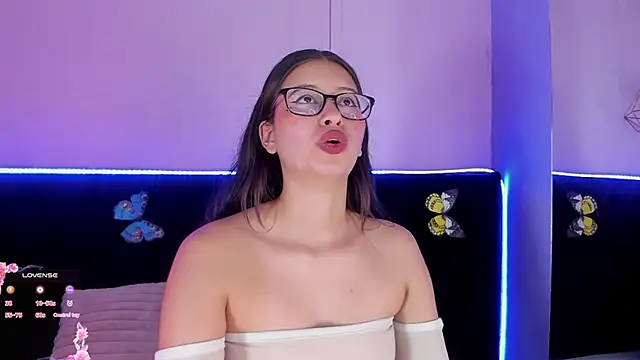 Anastasia_Whitee webcam