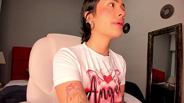 Giovanna_oliveira webcam