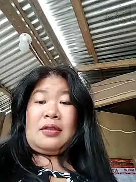 Lovelywoman43 webcam