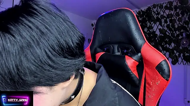 Kitty_Gang webcam