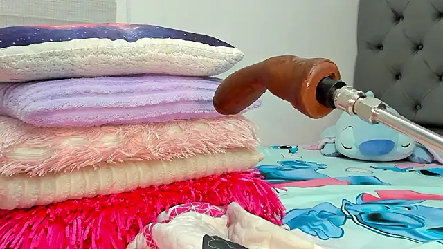 Elizabeth_18_ webcam