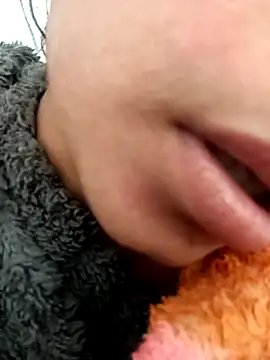 Webcam Model (Aaisha-16)  is live.Free join now!