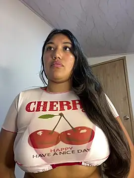 shararous - SharaRous's free webcam