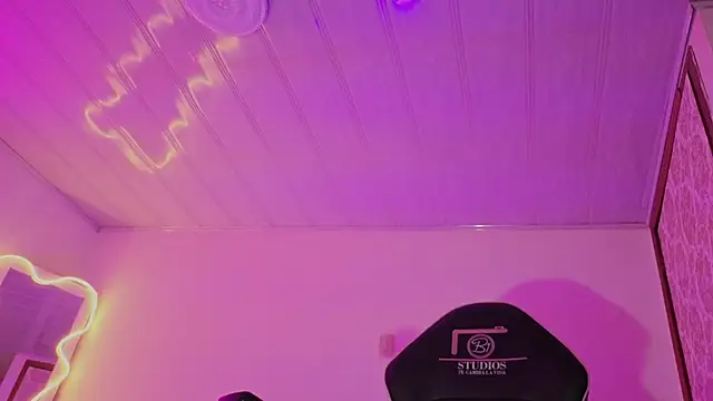 Laylafoxy_tay webcam