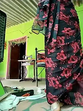 Webcam Model (Sexy-Riyanshi)  is live.Free join now!