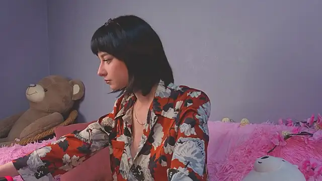 Scarle_Whisper webcam