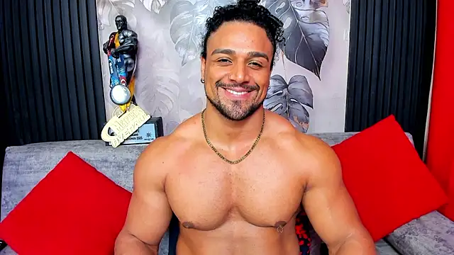 mikeestevess - MikeEstevess's free webcam