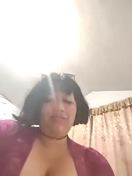 mariannn28 - MariannN28's free webcam - UK Sex Cams