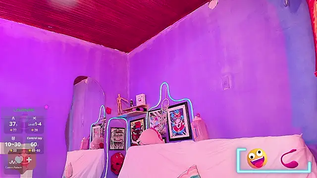 lalatinaa - Lalatinaa's free webcam - UK Sex Cams