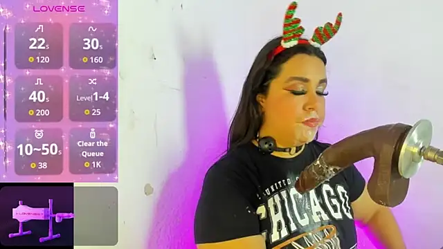 Alanna-sloppy webcam