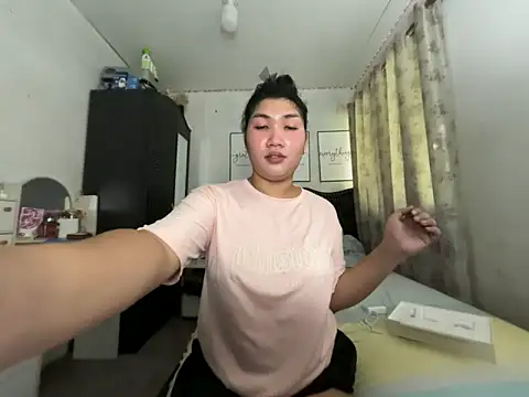 Miss_Deliciousness webcam