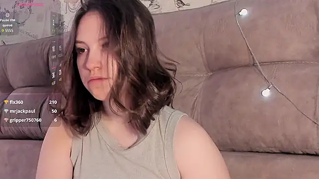 AnneNexxtDoor webcam