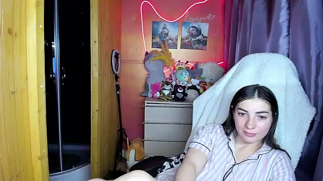 Fiery_Brunette_ webcam