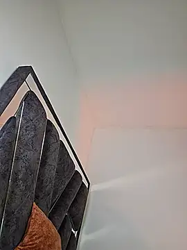 miafresa_hot (F young) - YES EAT MY ASS DADDY🎁💜20,111,222,333