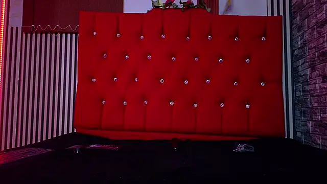 mia_hernnandez webcam