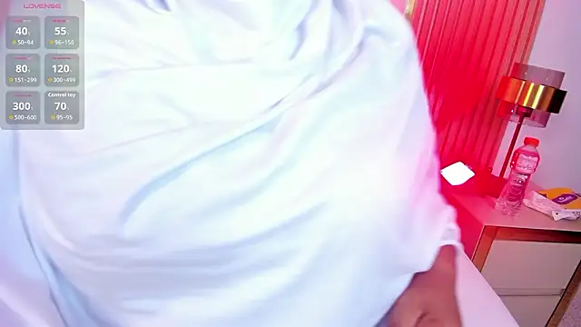 helen_camila - Helen_Camila's free webcam - UK Sex Cams