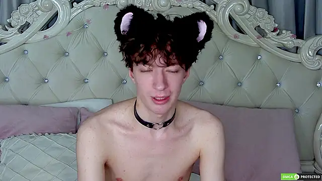 trevorbenson (M twink) - eat cum