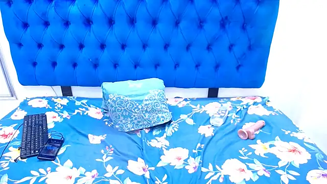 Amberdiamondmmm webcam