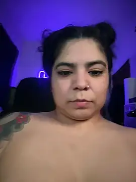 kimmiakiss22 webcam