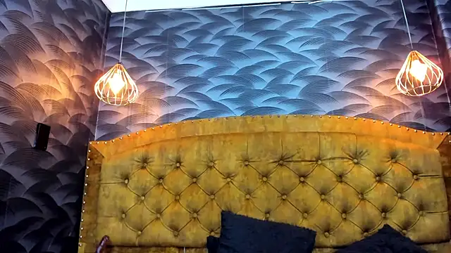 NahomiFireSex webcam