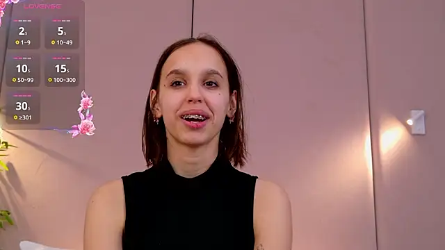 sandratucker - SandraTucker's free webcam - UK Sex Cams