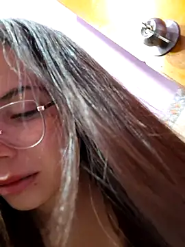 emmavalencia_ - EmmaValencia_'s free webcam - UK Sex Cams