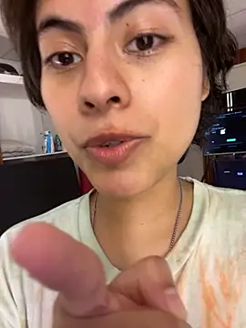 Webcam Model (Eva_Feller69)  is live.Free join now!