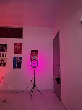 18_salo - 18_salo's free webcam - UK Sex Cams