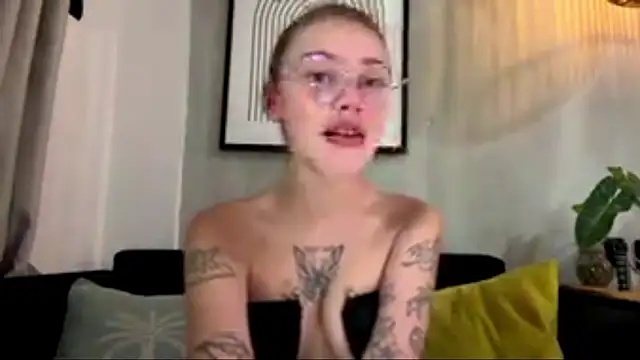 MartinaDeoliveira webcam