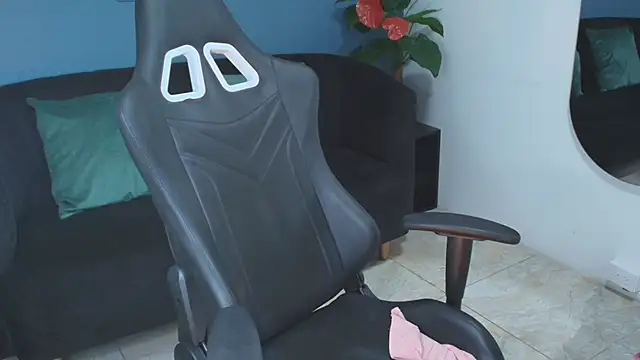 Zamira_Taylor webcam