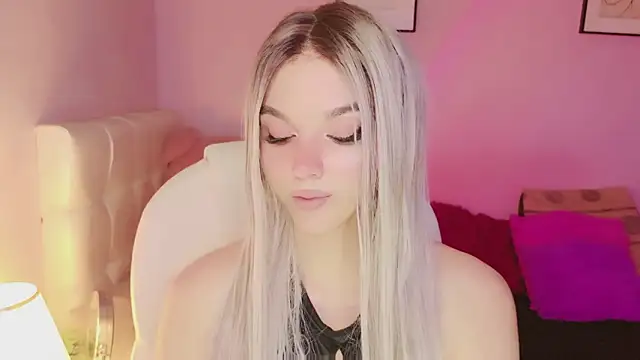 evaevangeline - EvaEvangeline's free webcam - UK Sex Cams