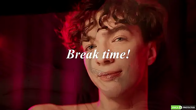 trevorbenson (M twink) - spank my butt in doggy