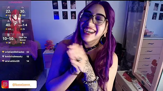 exodiakinky2 (F young) - WORSHIP AND BEING ON YOUR KNEES LOSER