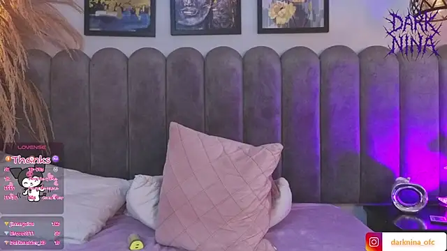 Dark_nina_ webcam