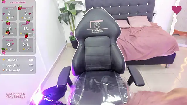 hanni_tay - HANNI_TAY's free webcam