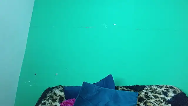 avaleri_cherry - Avaleri_cherry's free webcam