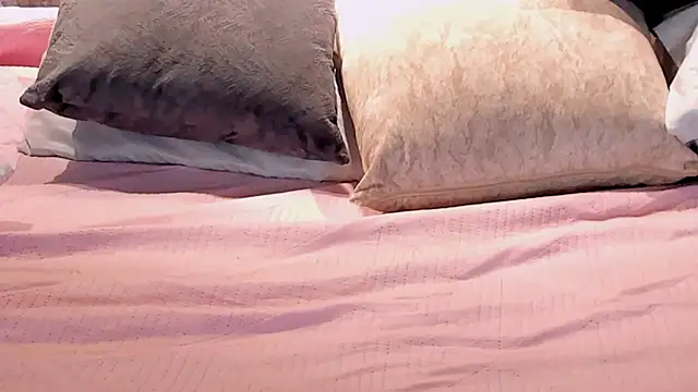 _victoriaa__lois webcam