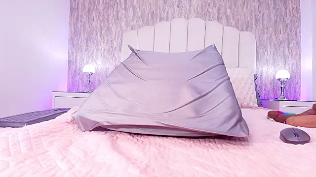 raven_lilith_ webcam