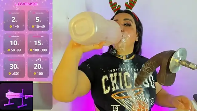 Alanna-sloppy webcam