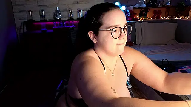 Kimberly-Caprice webcam