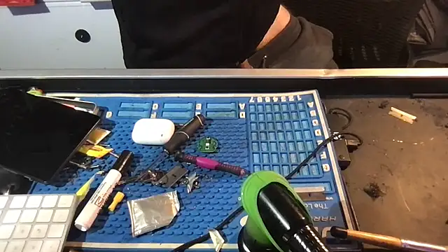 SinlessFreedom7 webcam