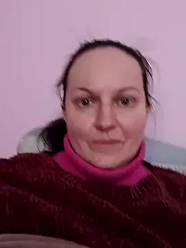 BustyLadyAlma webcam