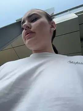 kirasunshine (F young) - completely naked for 10 minutes + mastur