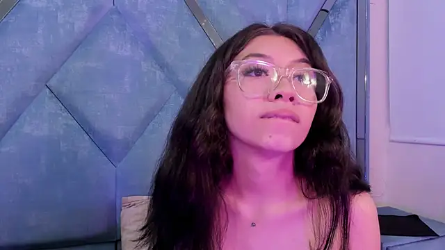 LauryAndNarem69 webcam